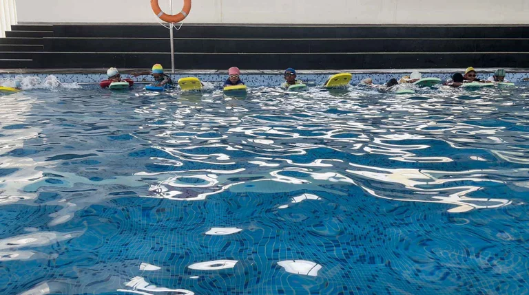 Swimming pool